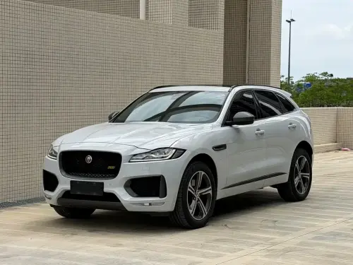 Jaguar F-PACE, 2021