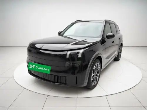 Lynk & Co 900, 2025