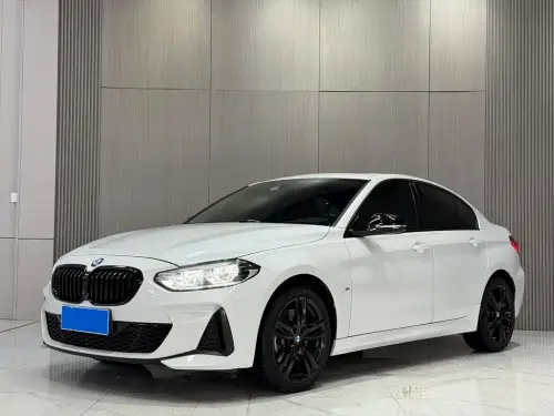 BMW 1-Series, 2022