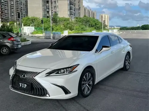 Lexus ES, 2021
