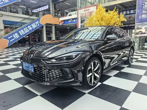 Volkswagen Lamando, 2023