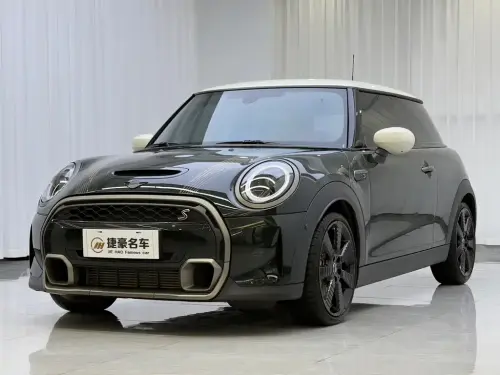 Mini MINI, 2023