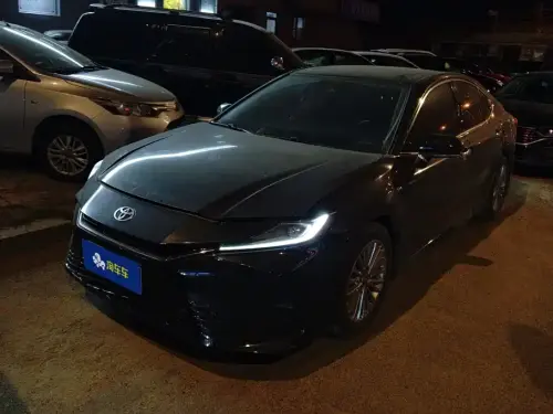 Toyota Camry, 2025
