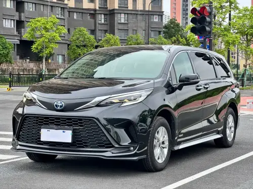Toyota Granvia, 2023