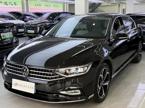 Volkswagen Magotan, 2025