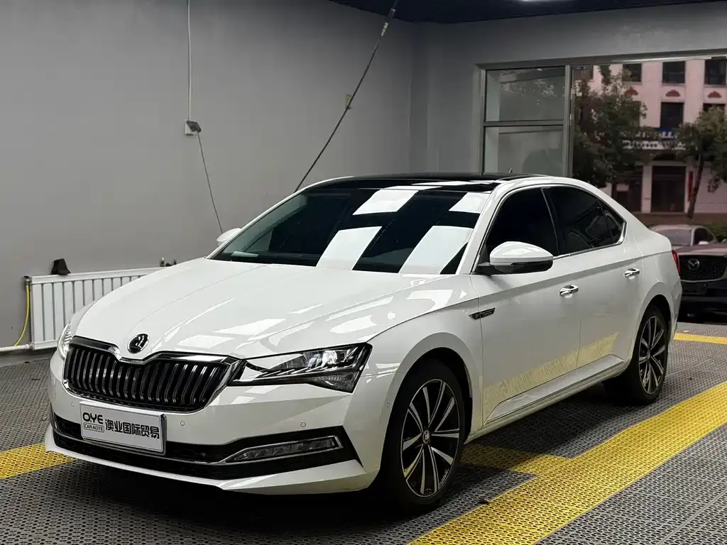 Skoda Superb, 2023