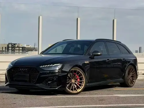Audi RS4, 2023