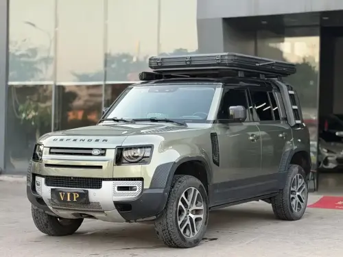 Land Rover Defender, 2021