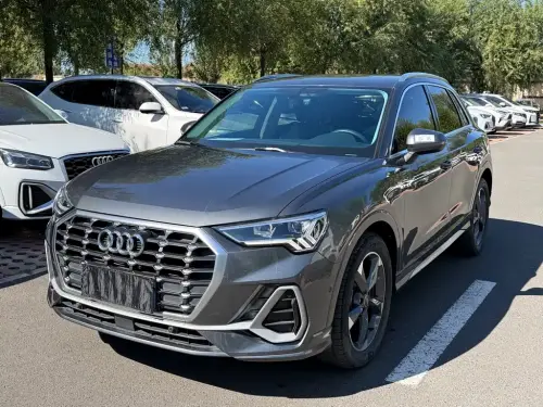 Audi Q3, 2022