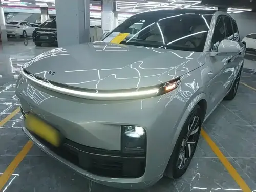 Li Auto L8, 2022