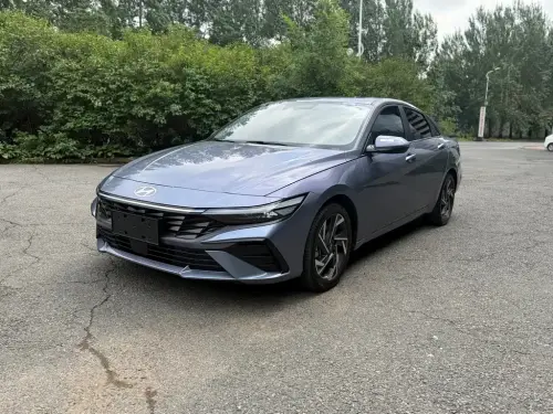 Hyundai Elantra, 2024