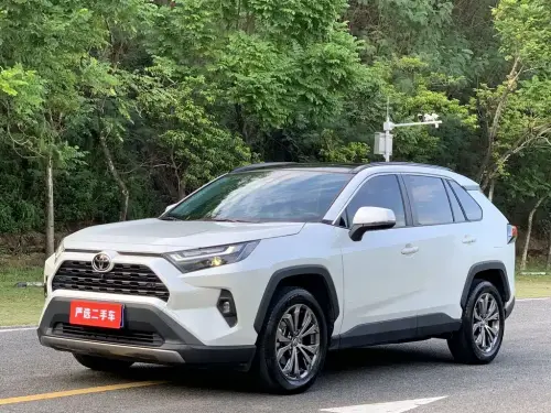 Toyota RAV4, 2023