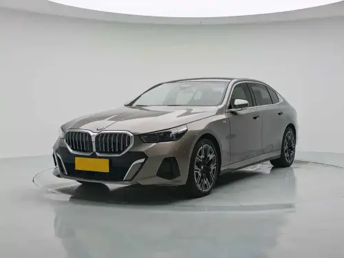 BMW 5-Series, 2024