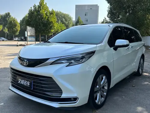 Toyota Sienna, 2023