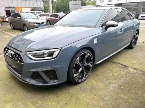 Audi A4, 2023