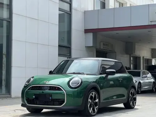 Mini MINI, 2025