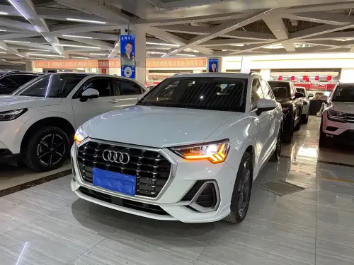 Audi Q3, 2022