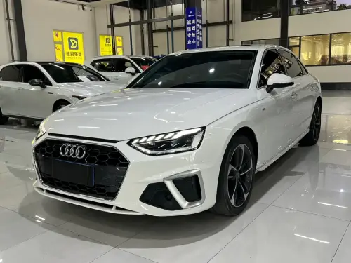 Audi A4, 2021