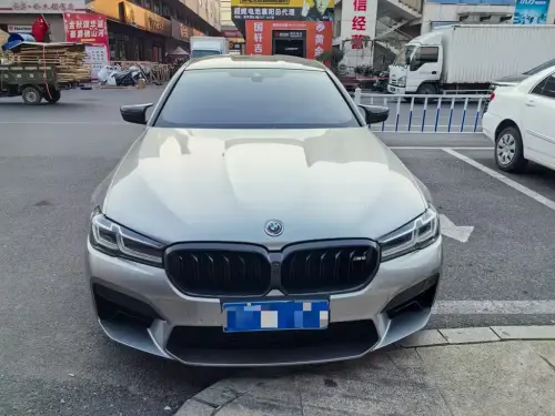 BMW 5-Series M, 2022