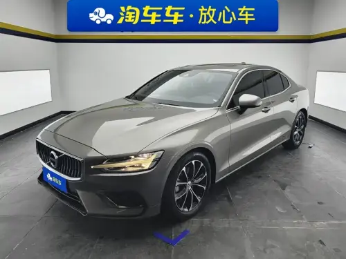 Volvo S60, 2022