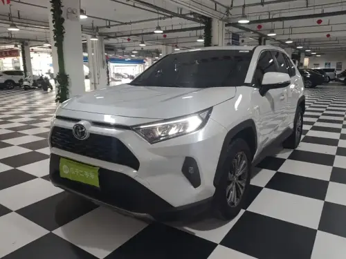 Toyota RAV4, 2024