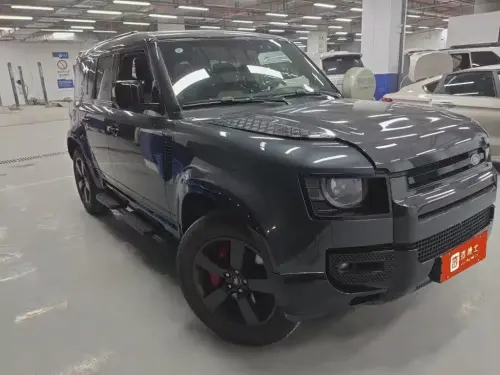 Land Rover Defender, 2025
