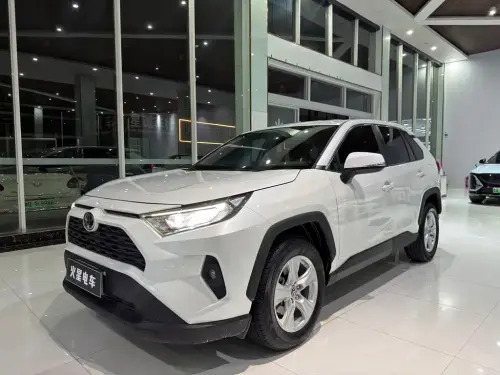 Toyota RAV4, 2024