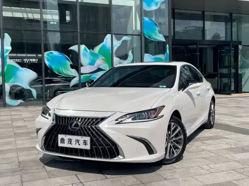 Lexus ES, 2023
