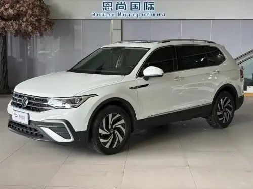 Volkswagen Tiguan, 2022