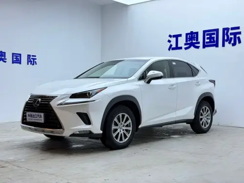 Lexus NX, 2020