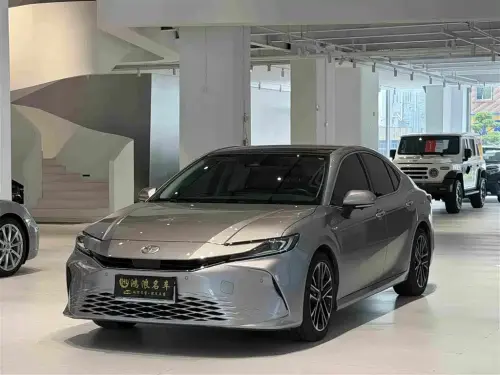 Toyota Camry, 2025