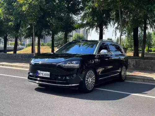 AITO M9, 2025