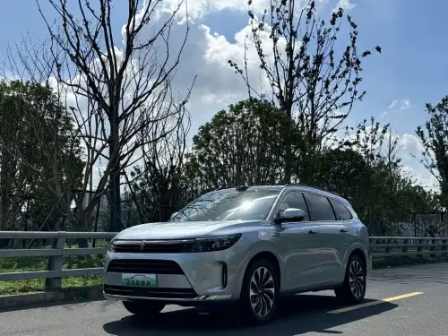 AITO M7, 2024