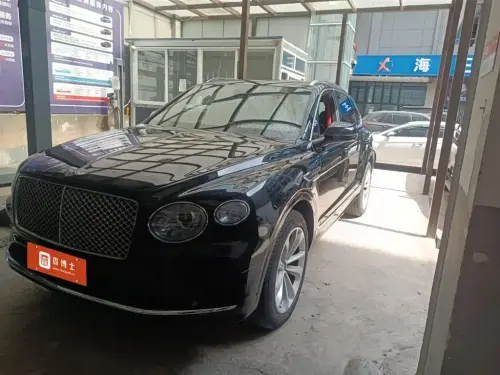 Bentley Bentayga, 2024
