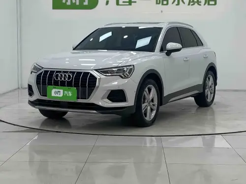 Audi Q3, 2022