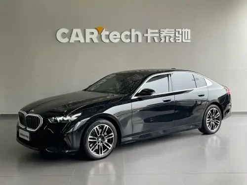 BMW 5-Series, 2026