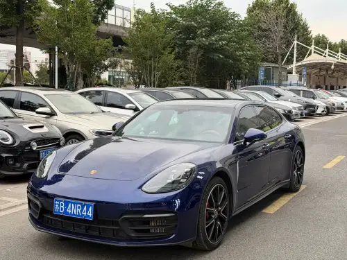 Porsche Panamera, 2022