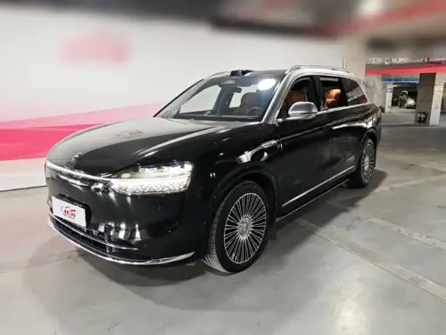 AITO M9, 2025