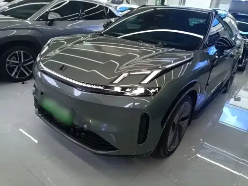 Lynk & Co 08, 2023