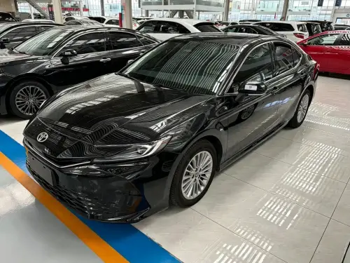 Toyota Camry, 2025