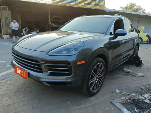 Porsche Cayenne, 2023