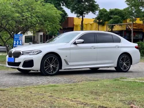 BMW 5-Series, 2023