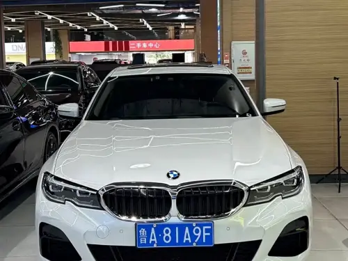 BMW 3-Series, 2022