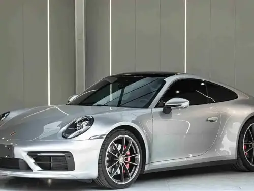 Porsche 911, 2023