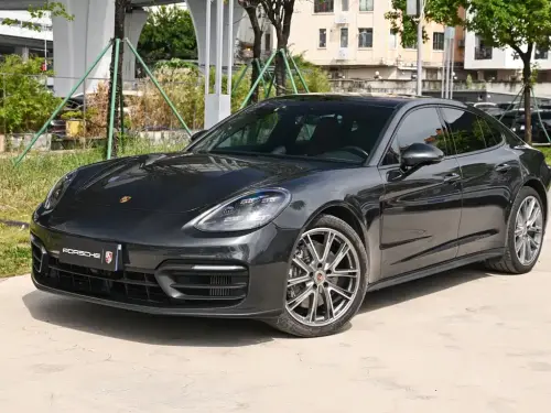 Porsche Panamera, 2022