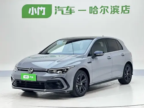 Volkswagen Golf, 2022