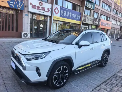 Toyota RAV4, 2020