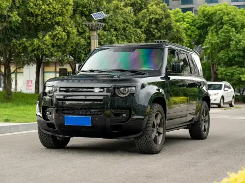 Land Rover Defender, 2023