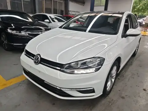 Volkswagen Golf, 2020