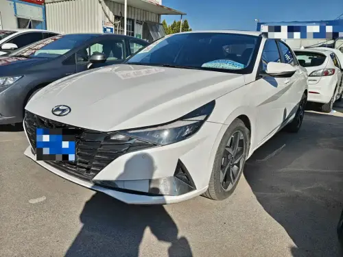 Hyundai Elantra, 2023